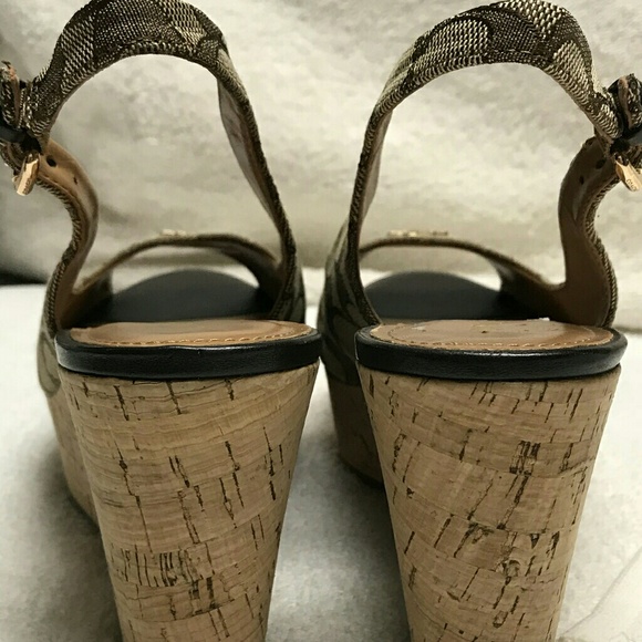 Authenticate Coach Wedges New 8.5 - Picture 2 of 2